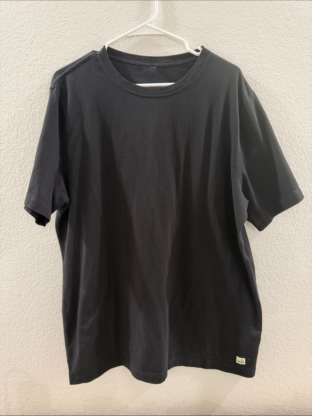 Vuori Men’s Tuvalu Tee Pima Cotton Short Sleeve Tee in Black